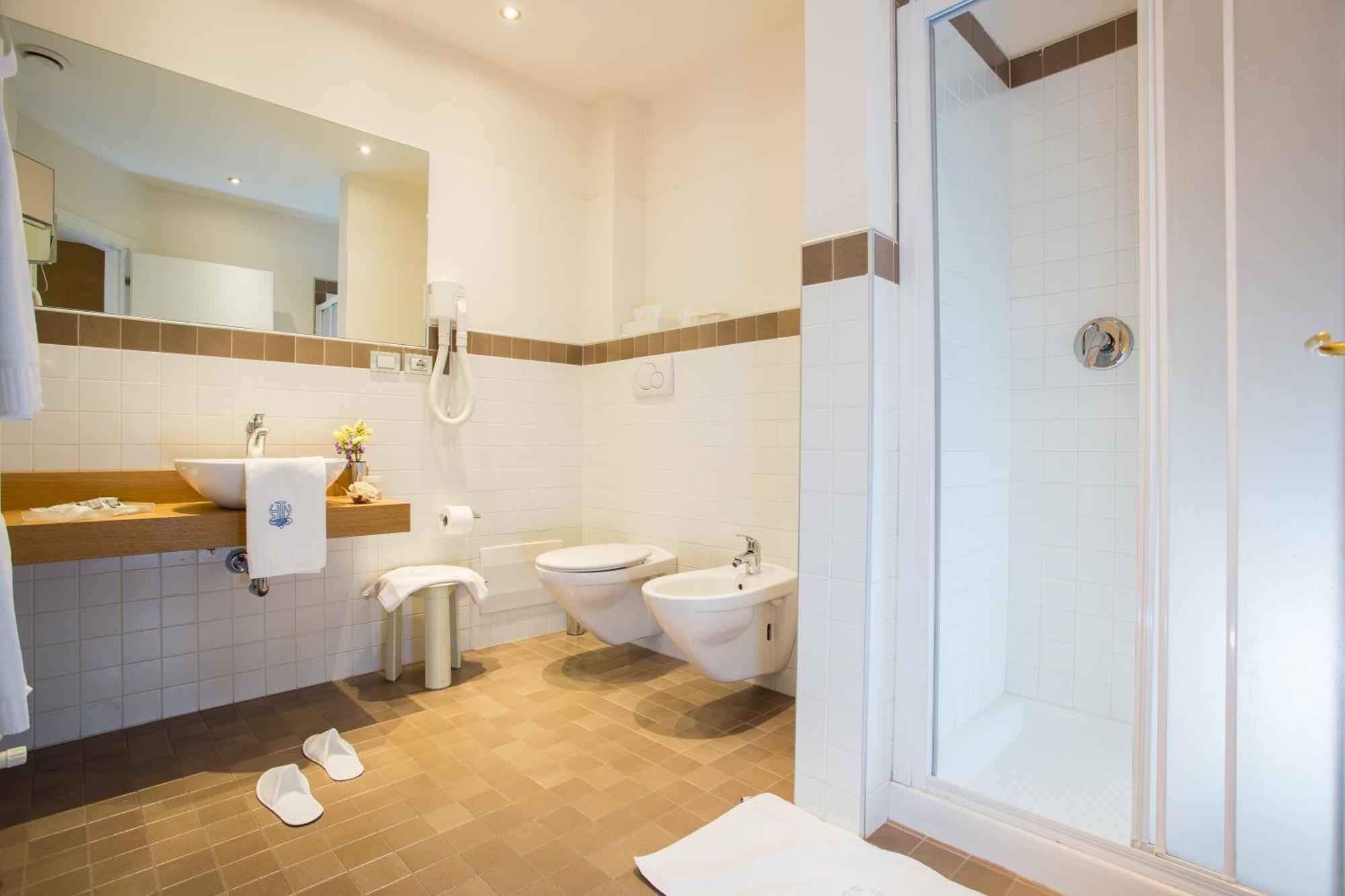 Double Room,1528254133:JPEG