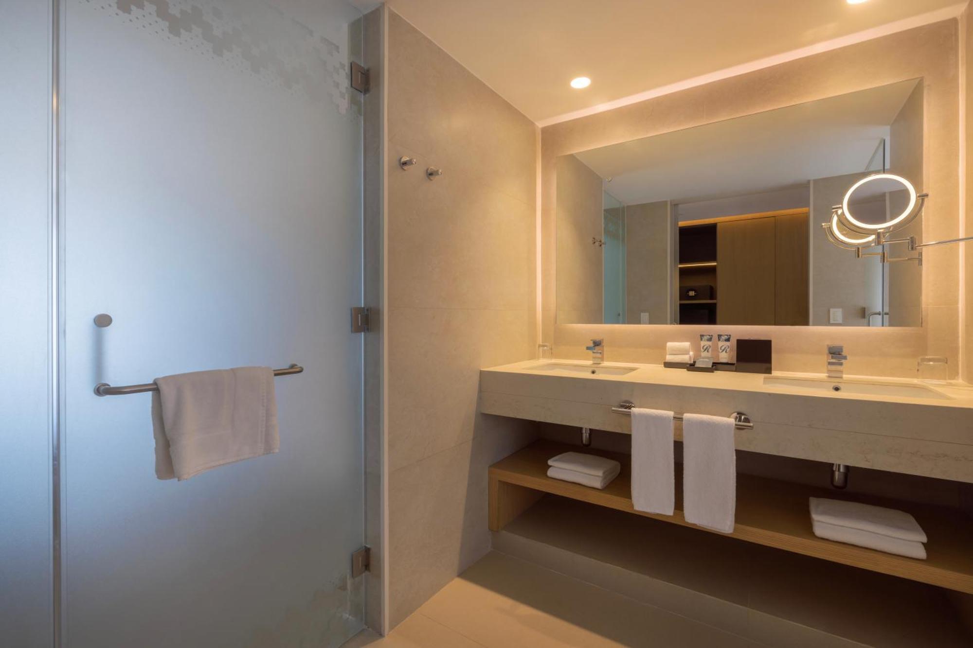 Luxury Junior Suite