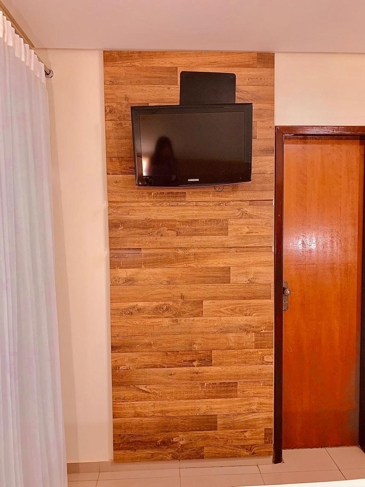 Deluxe Room,1529346790:JPEG