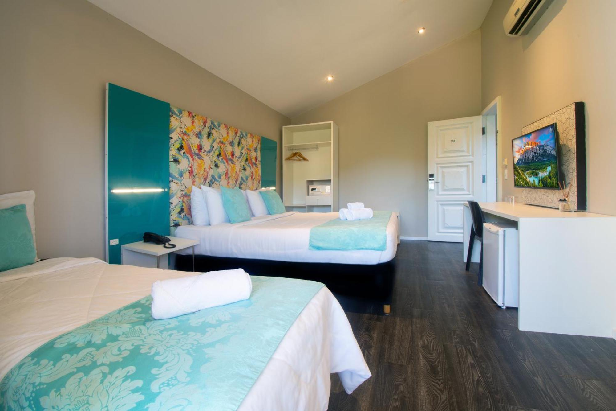 Luxury Triple Room