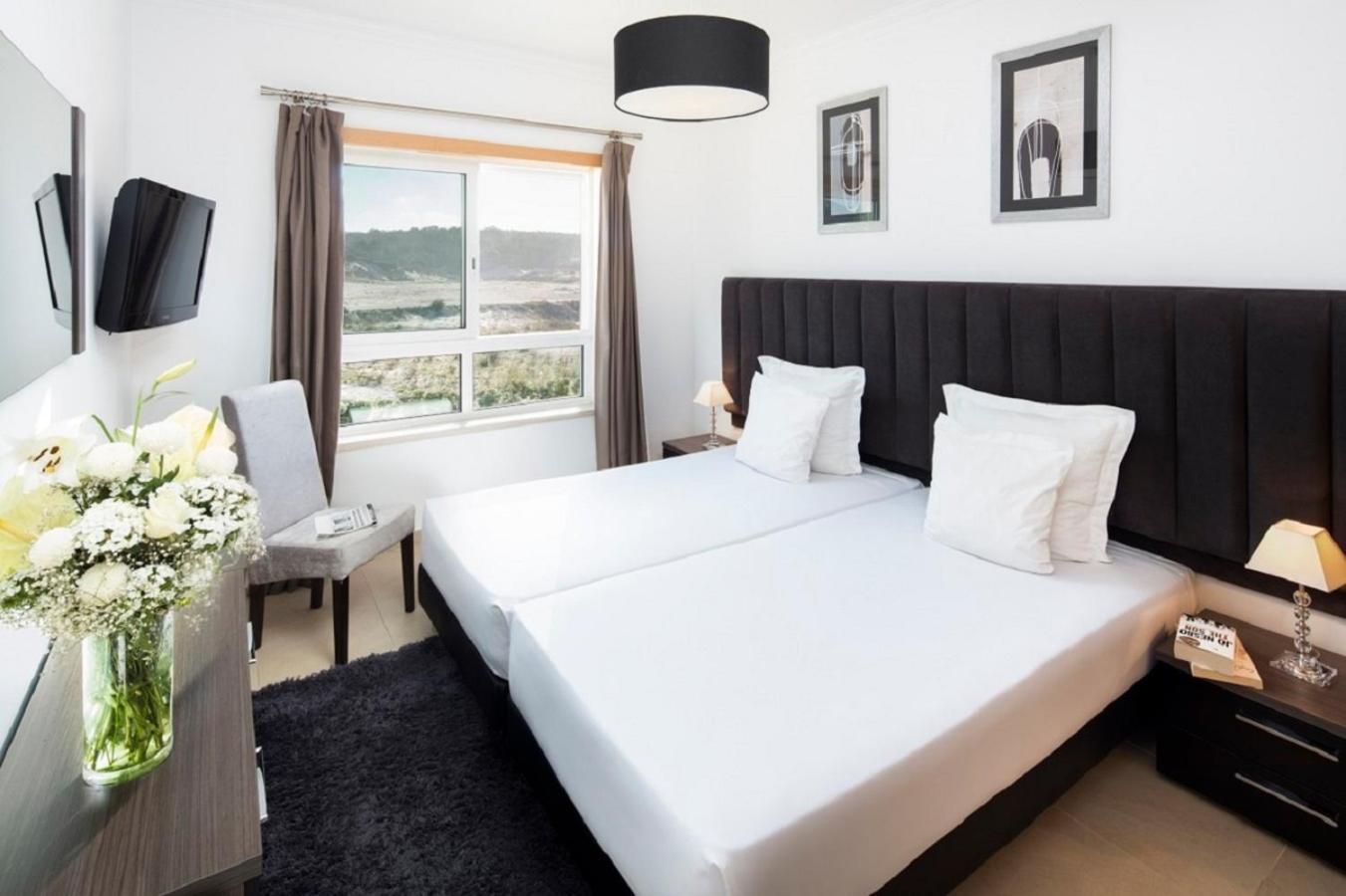 Two-Bedroom Apartment Sea View