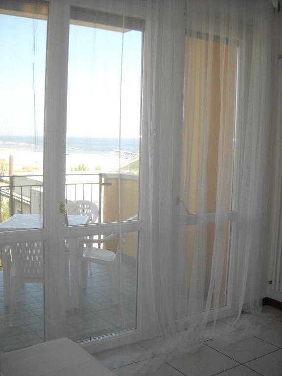 One-Bedroom Apartment,15379810:JPEG