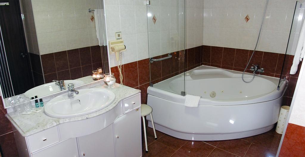 Deluxe Double Room,1091377896:JPEG