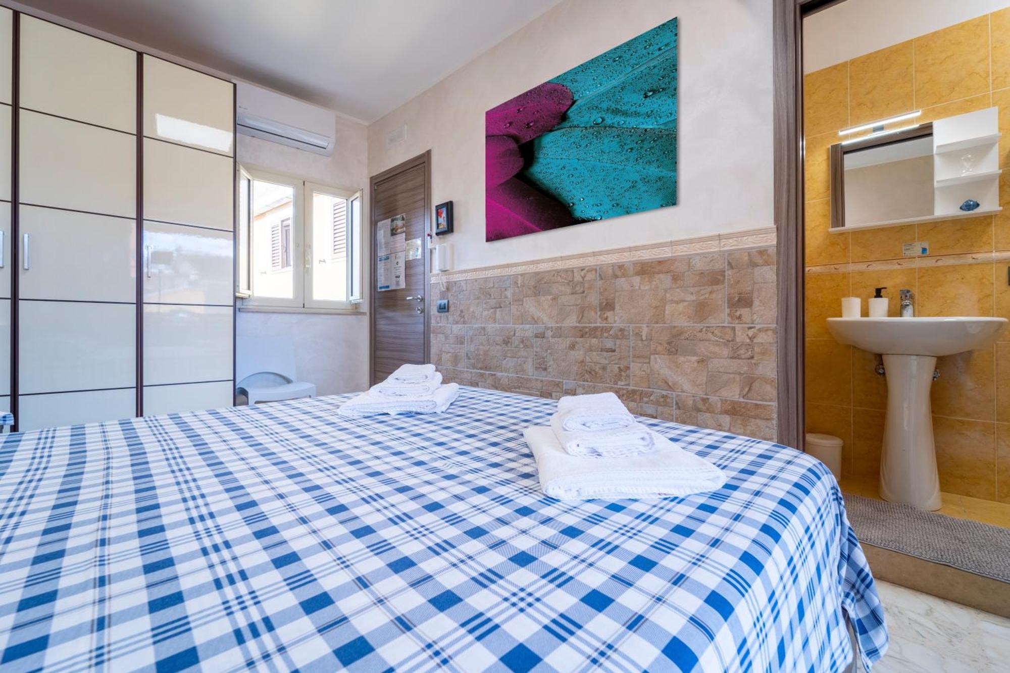 Standard Double Room,1416326025:JPEG