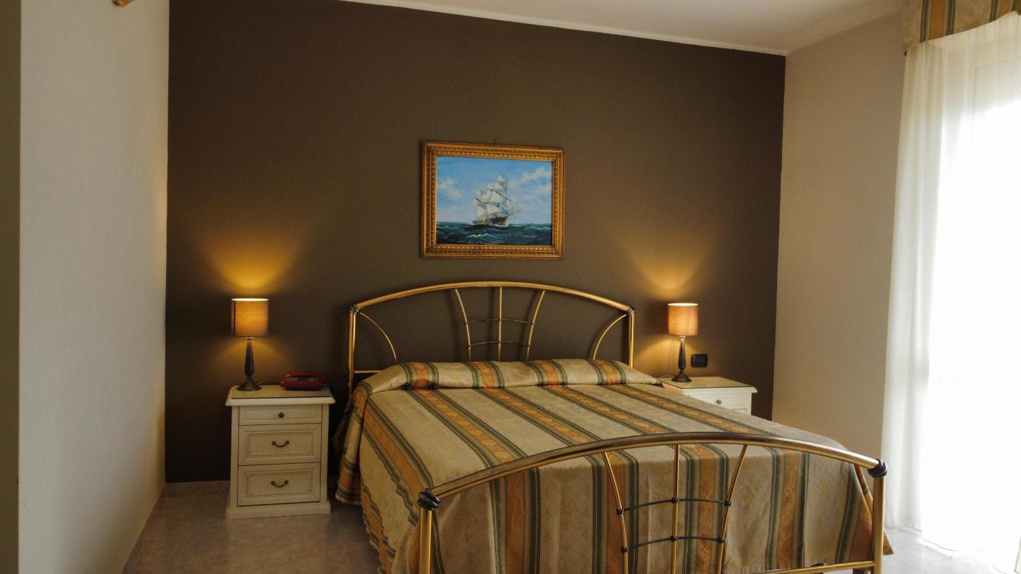 Triple Room,1758301256:JPEG