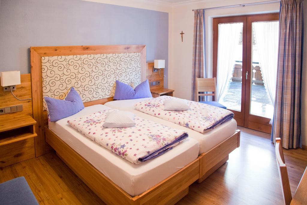 Single Room,172953801:JPEG