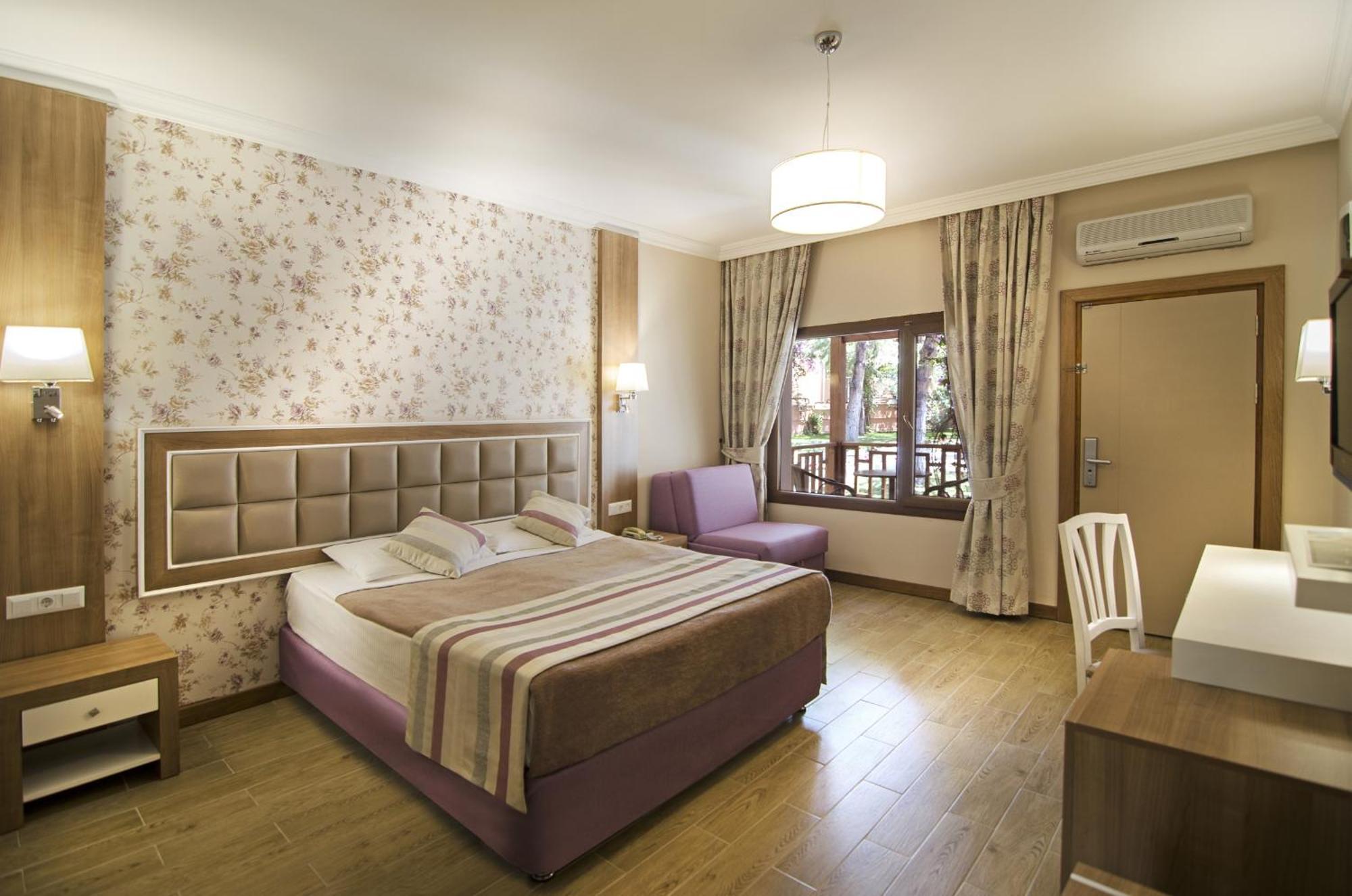 Double or Twin Room Garden View