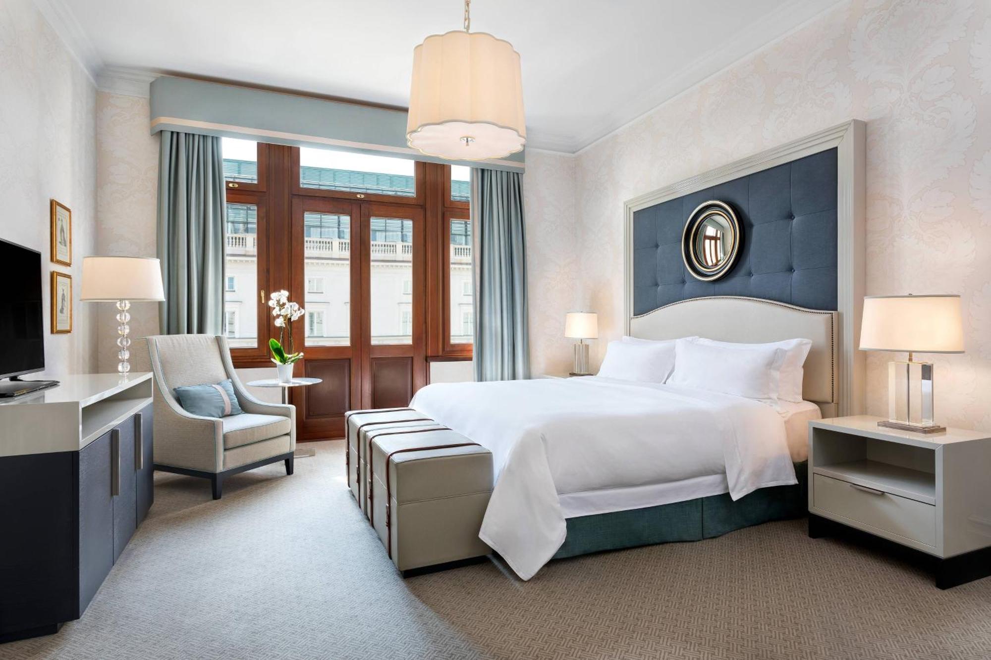 Executive, Guest room, 1 King,1609715864:JPEG