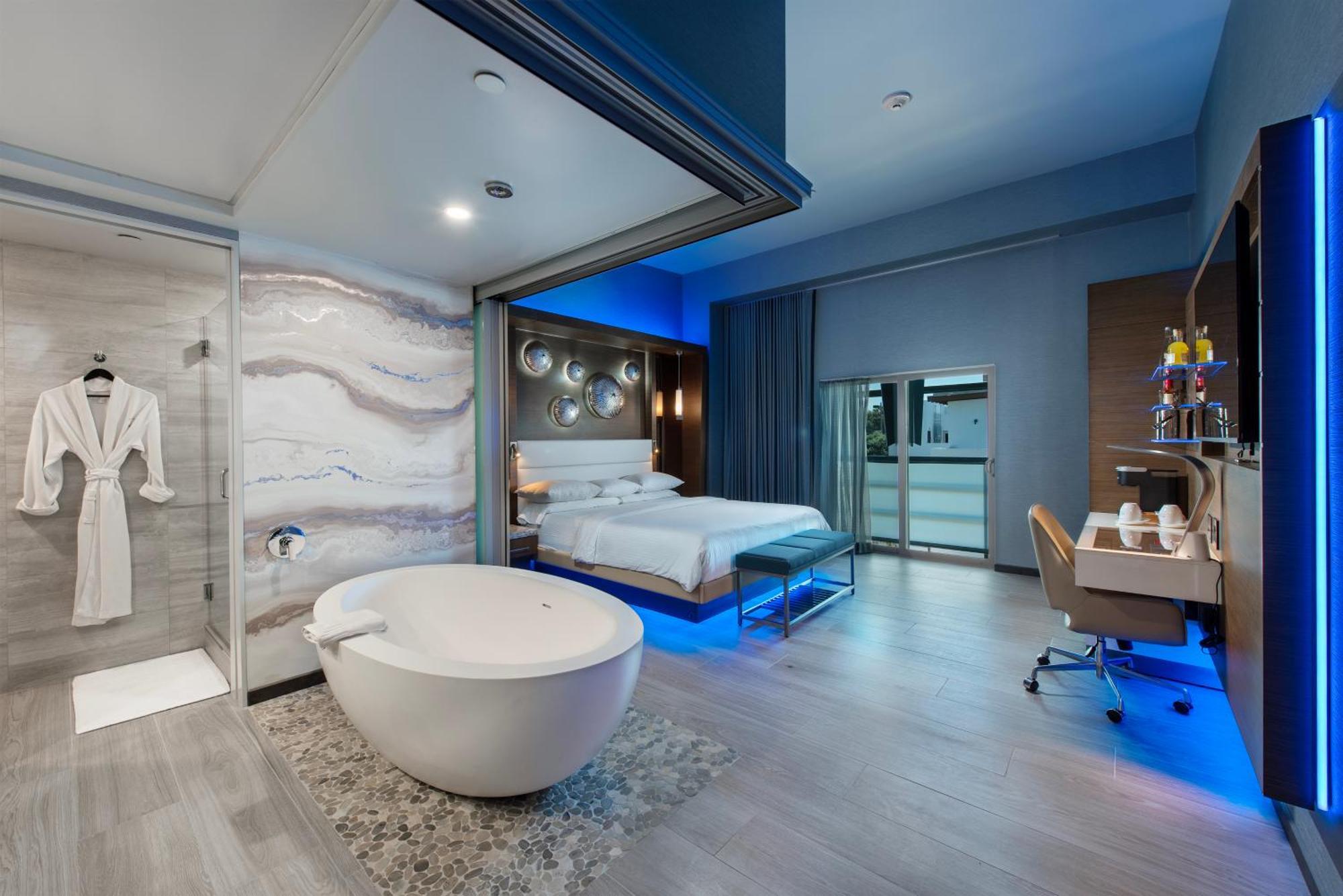 Courtyard View Room