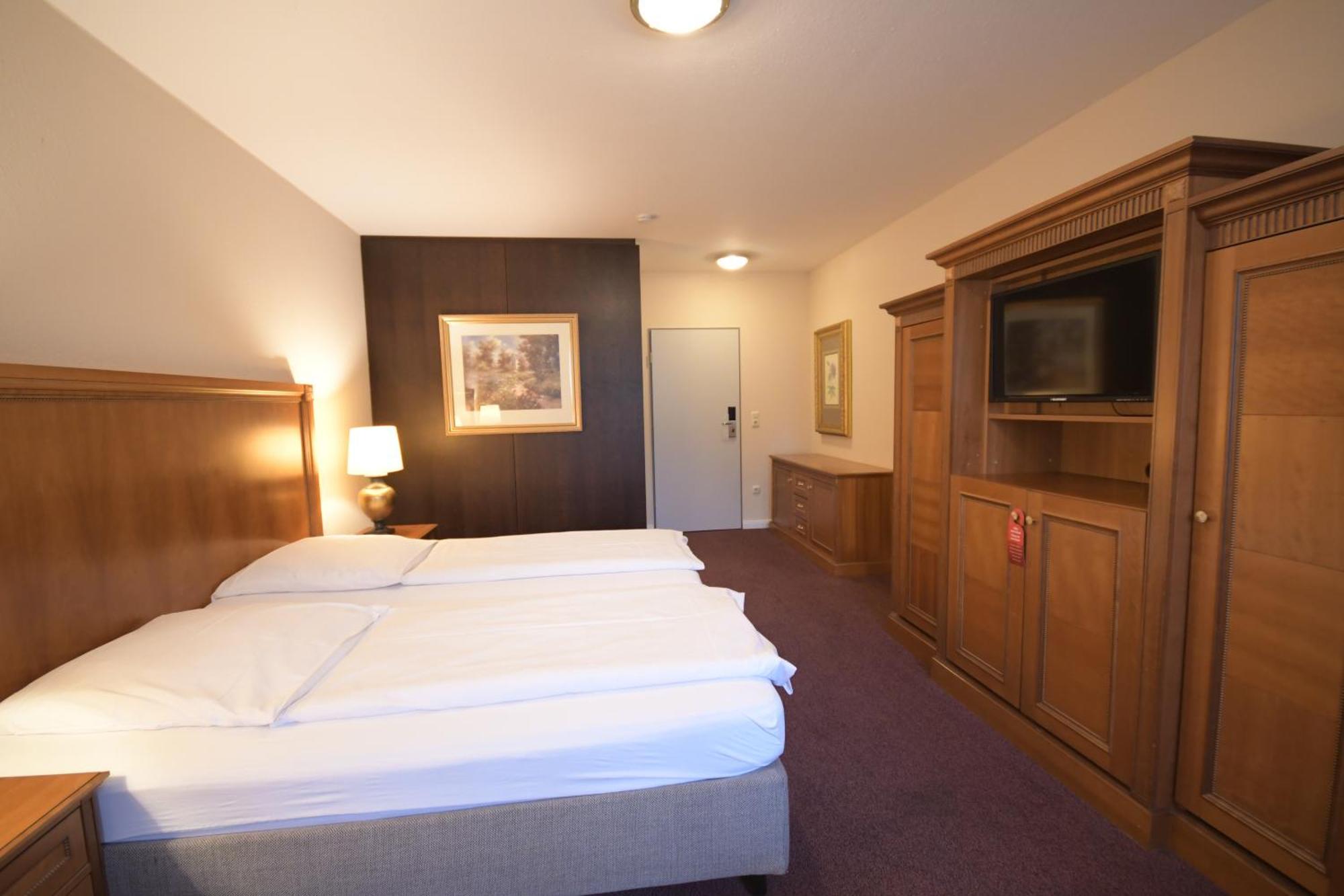 Large Double Room