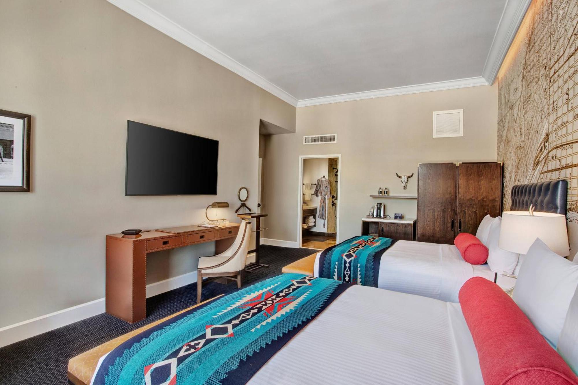 Double Room,1554745897:JPEG