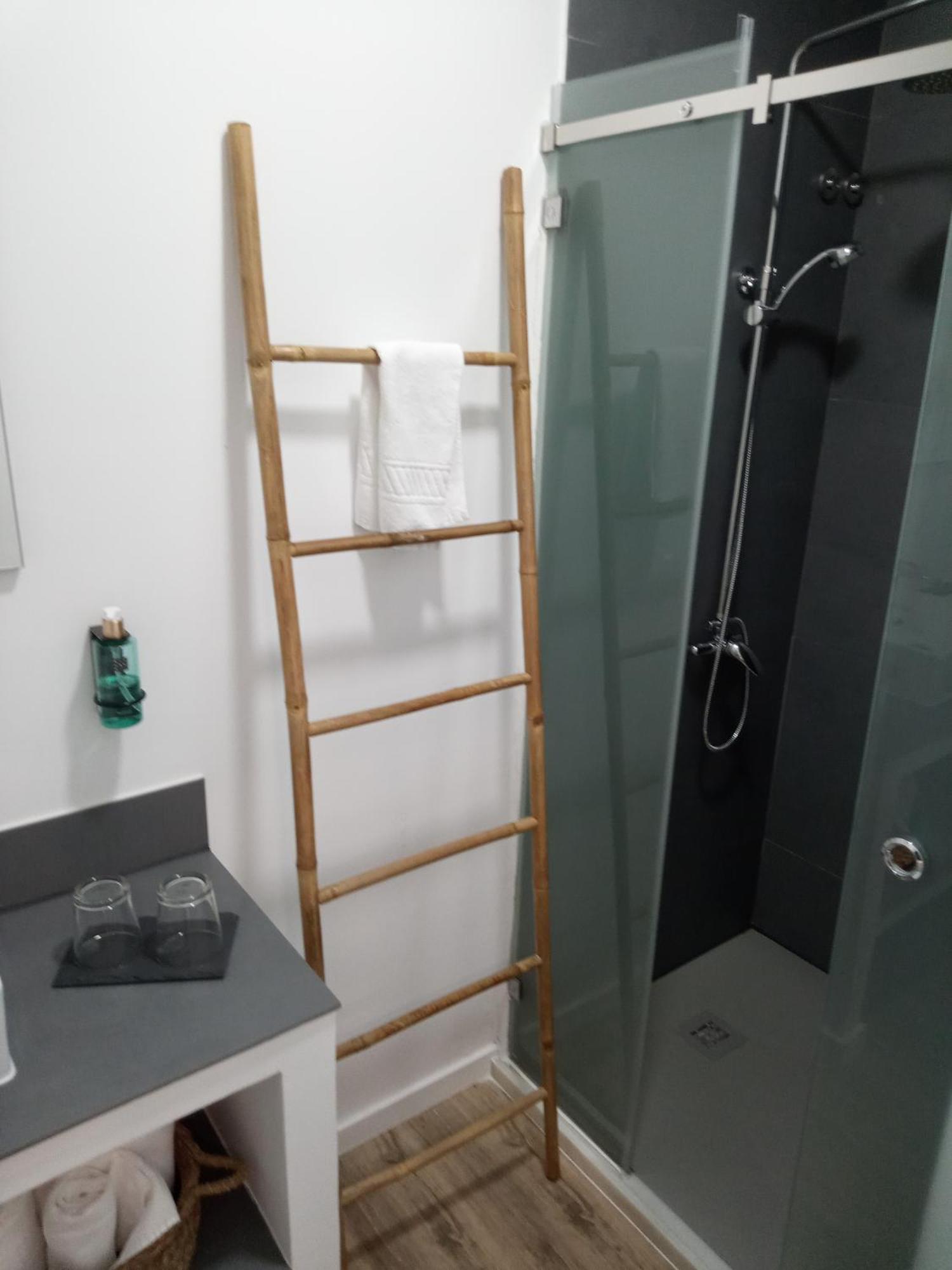 Double Room,1532799082:JPEG