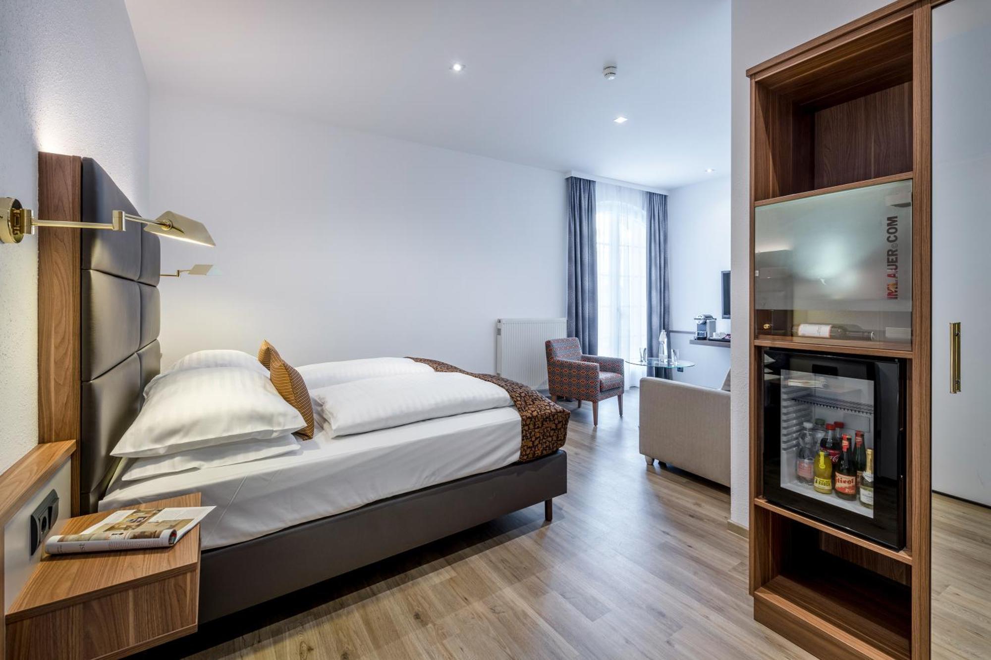 Junior Suite,1532912935:JPEG