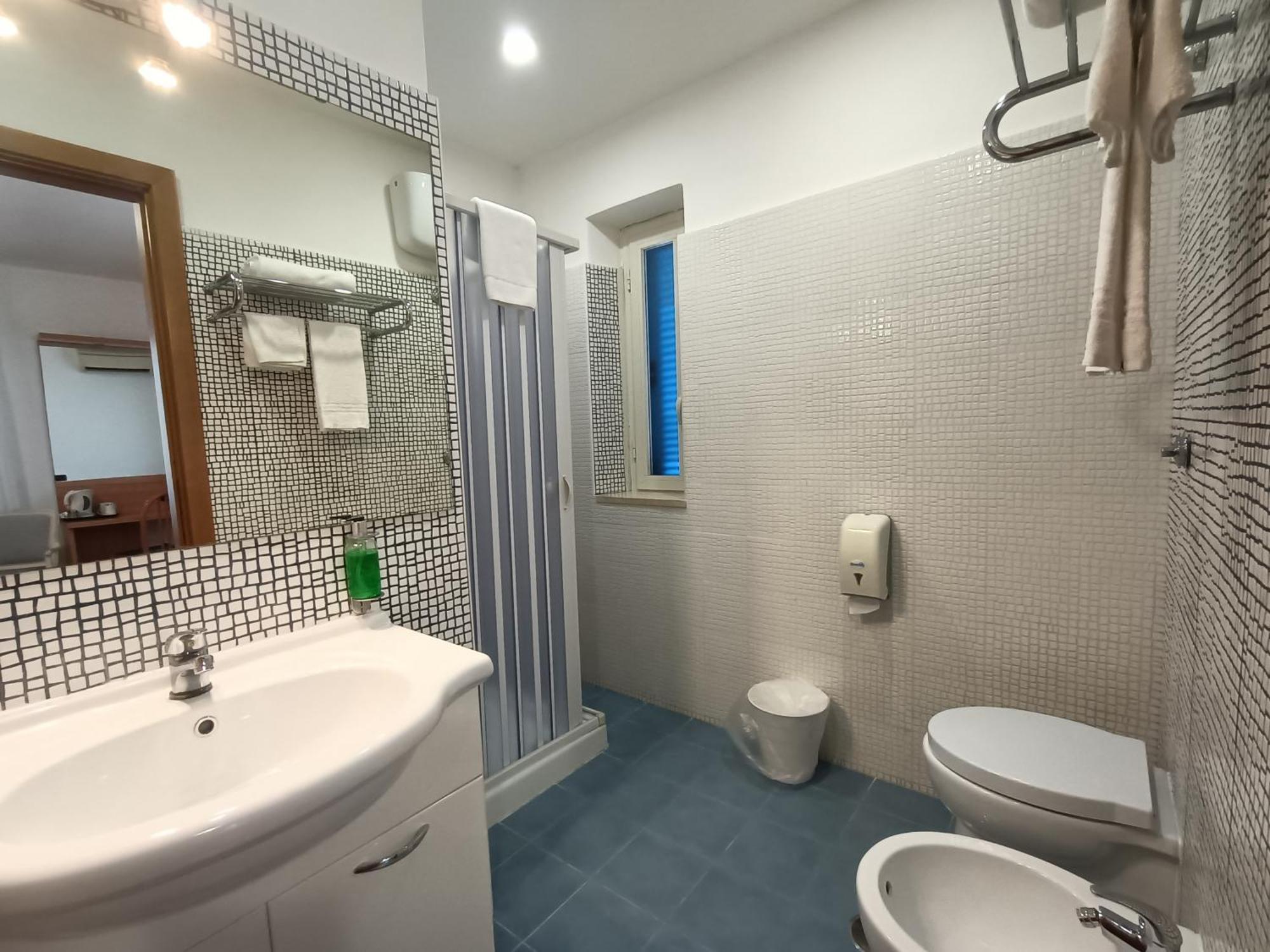 Standard Family Room,1549507468:JPEG