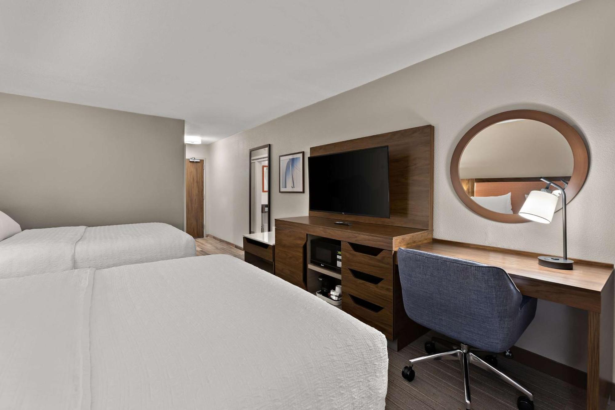Room Two Queen Beds Non-Smoking
