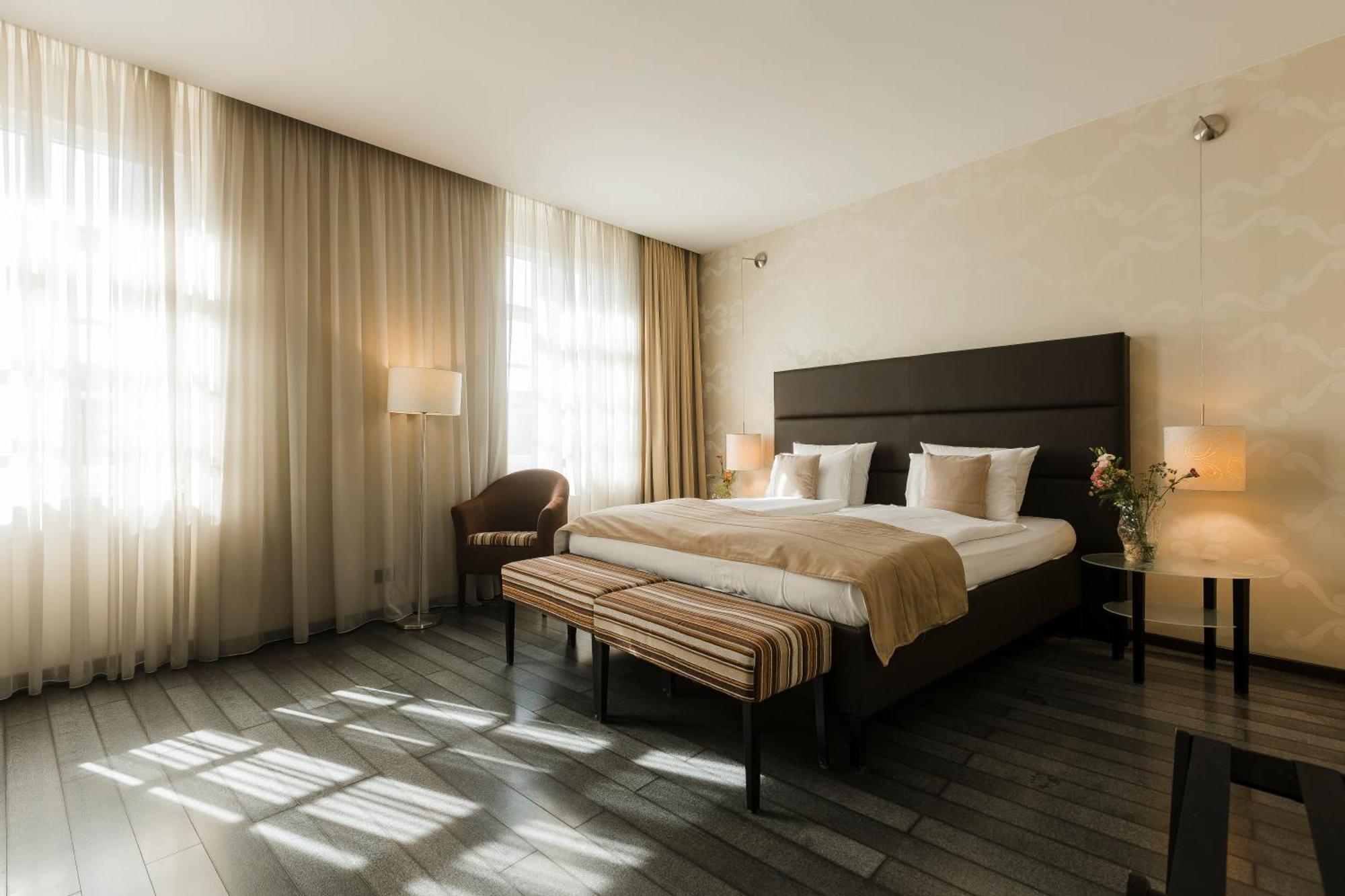Elite Double Room,1533591220:JPEG