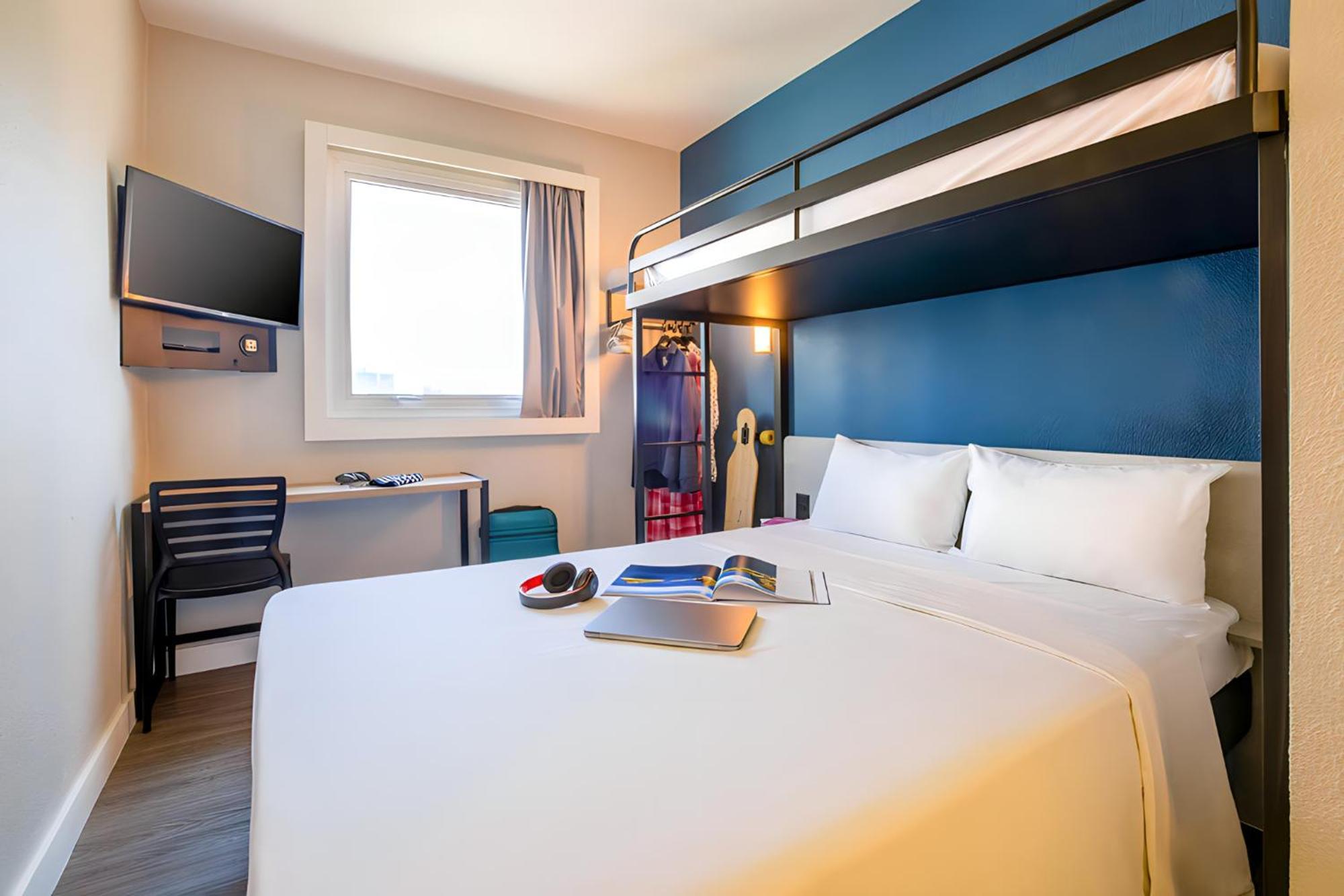Superior Triple Room with One Double Bed and One Bunk Bed,1187441698:JPEG