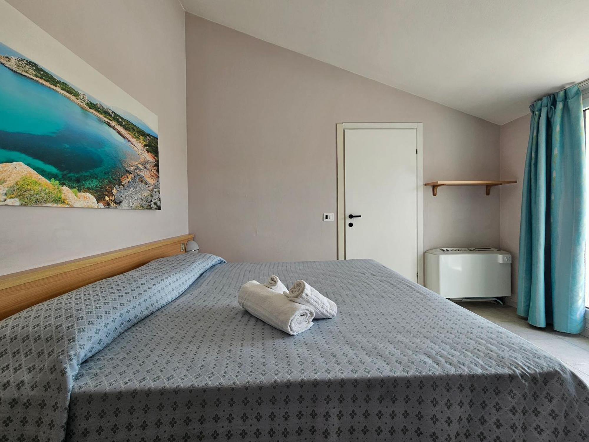Double Room,1534411771:JPEG