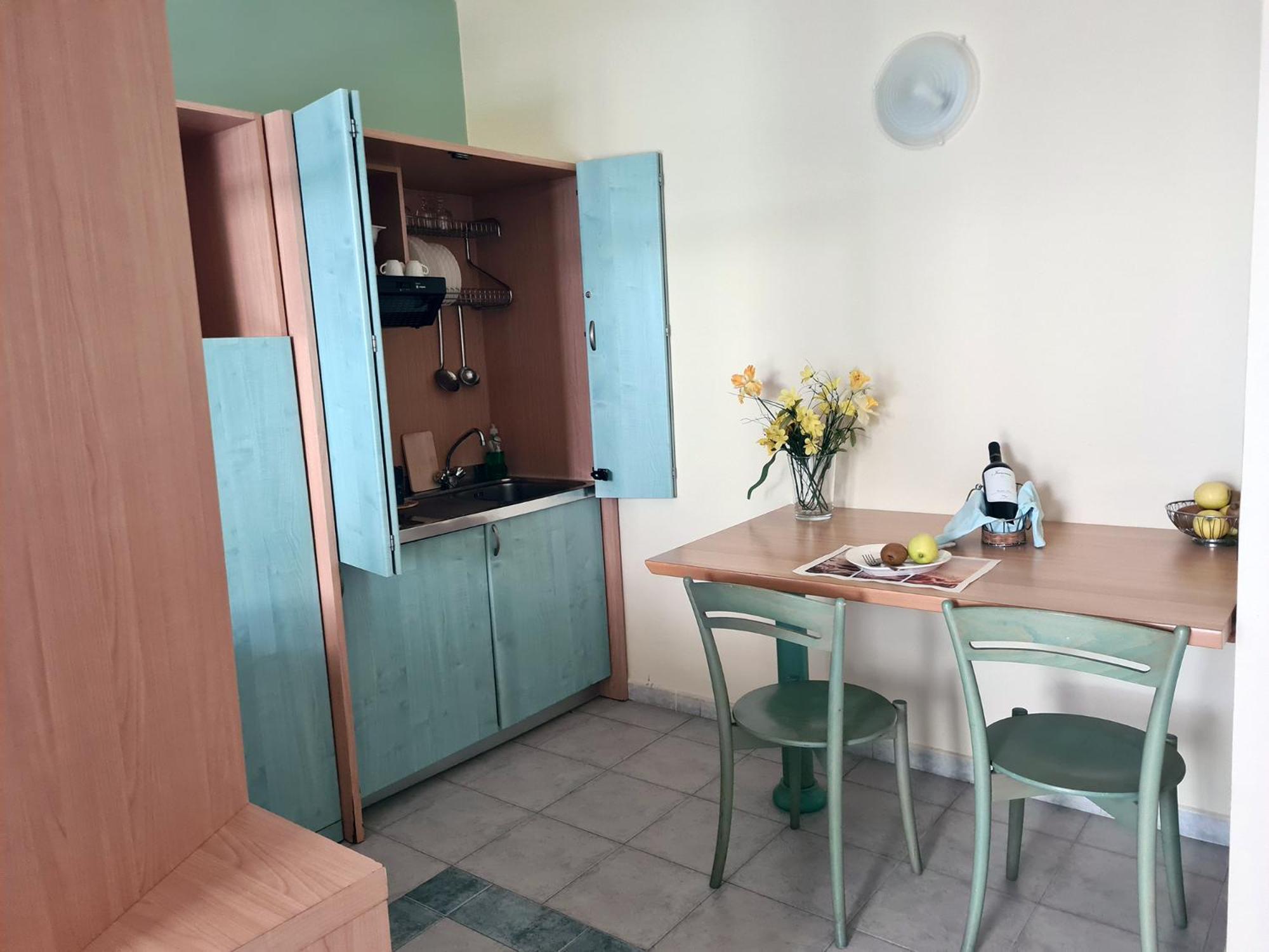 Family Room,1534413148:JPEG