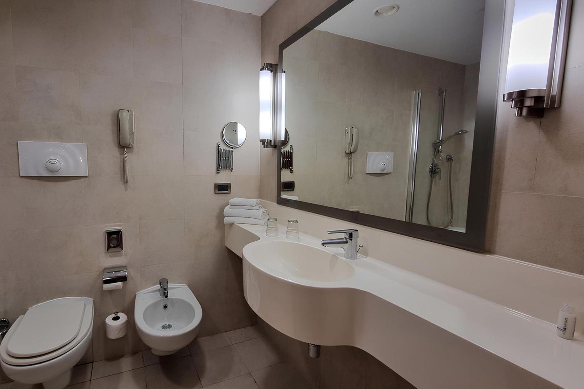 Junior King Suite