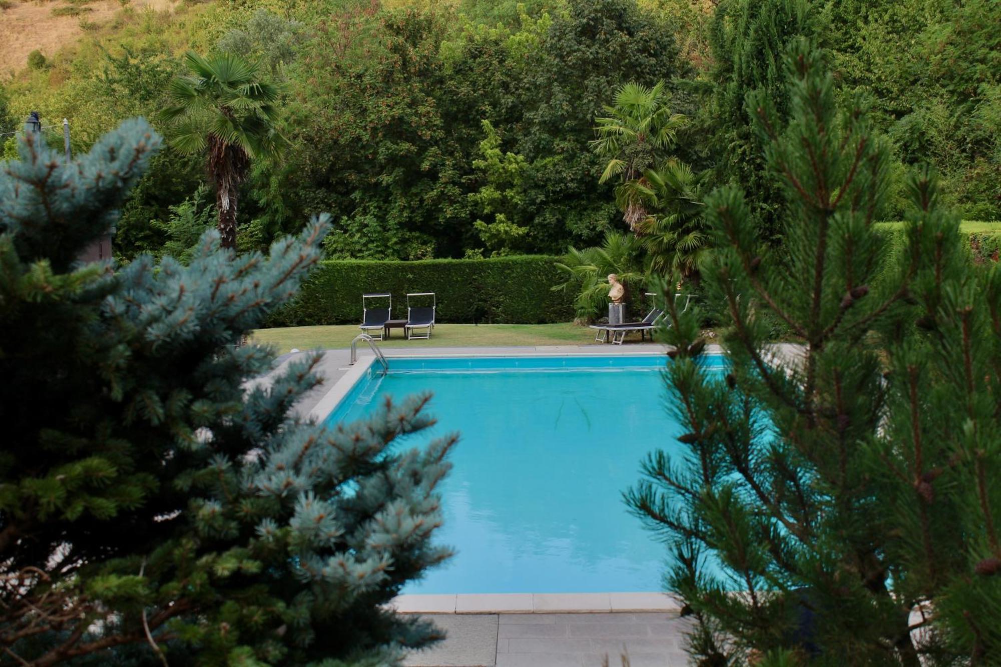 Suite Pool View