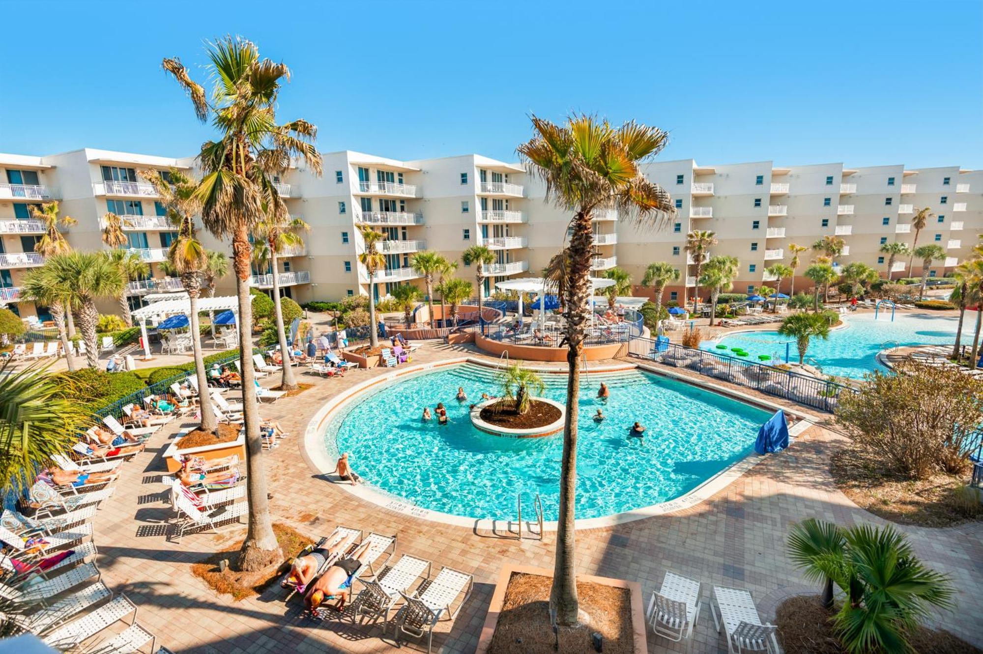 Apartment Pool View