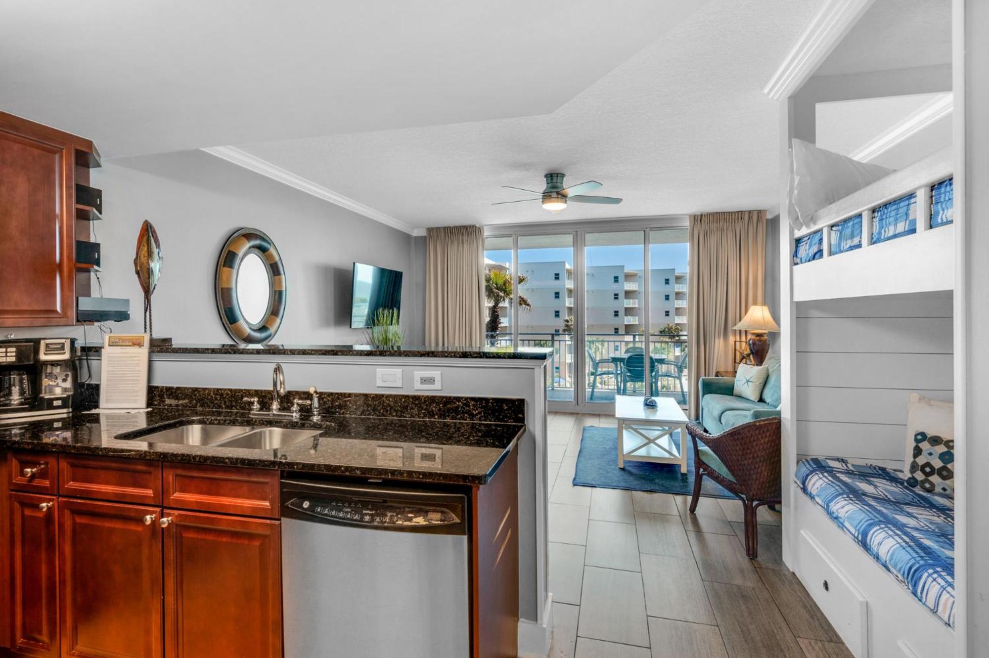 Apartment Pool View