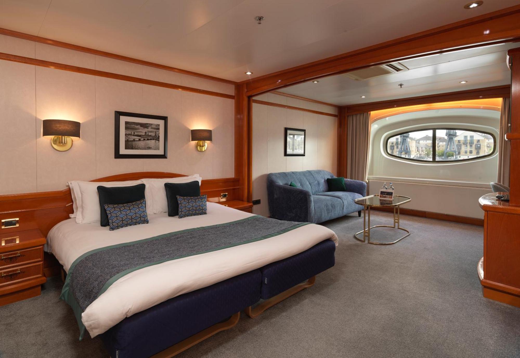 Classic King Room River View,1535231581:JPEG