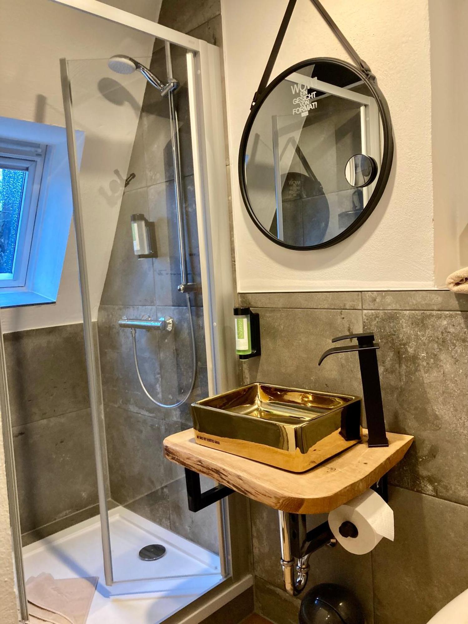 Single Room Bathroom
