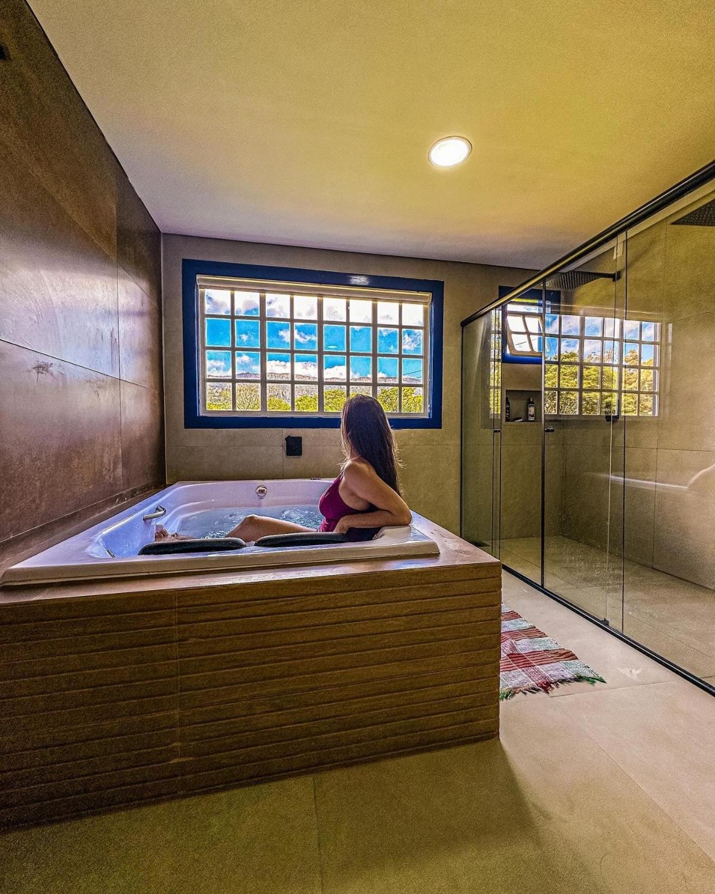 Quadruple Room Bath