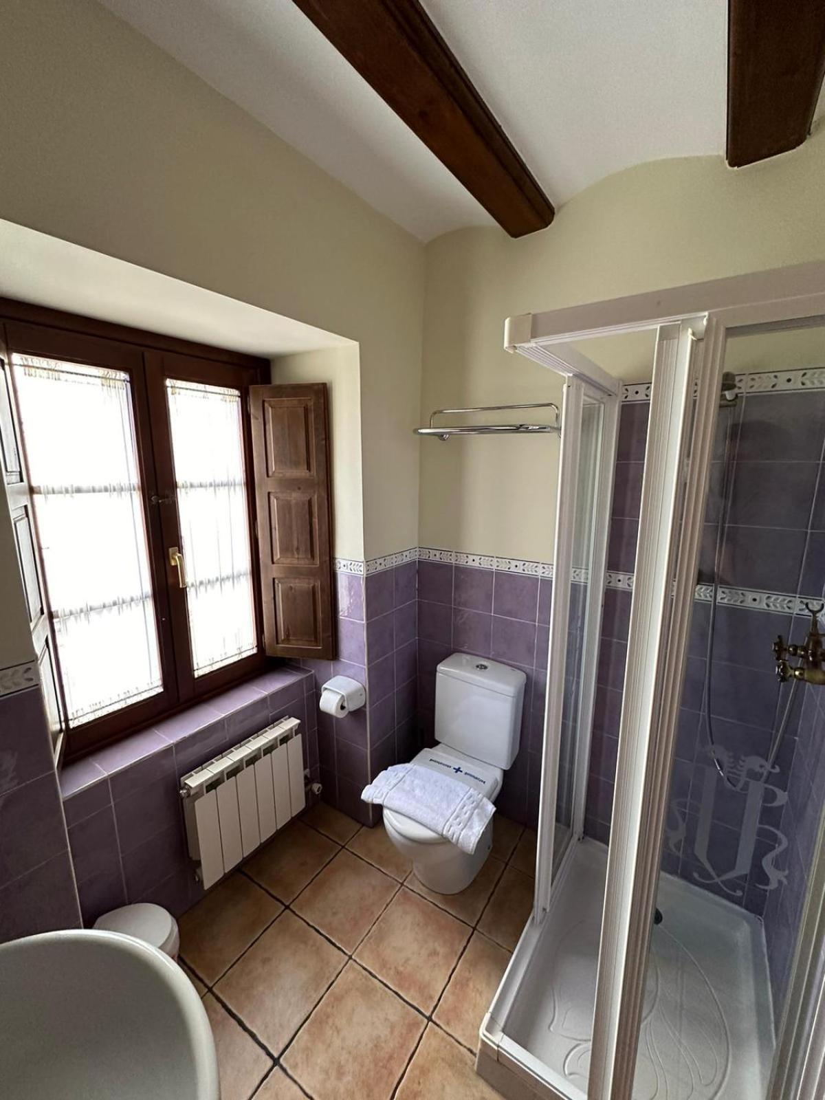 Double Room,1536066181:JPEG