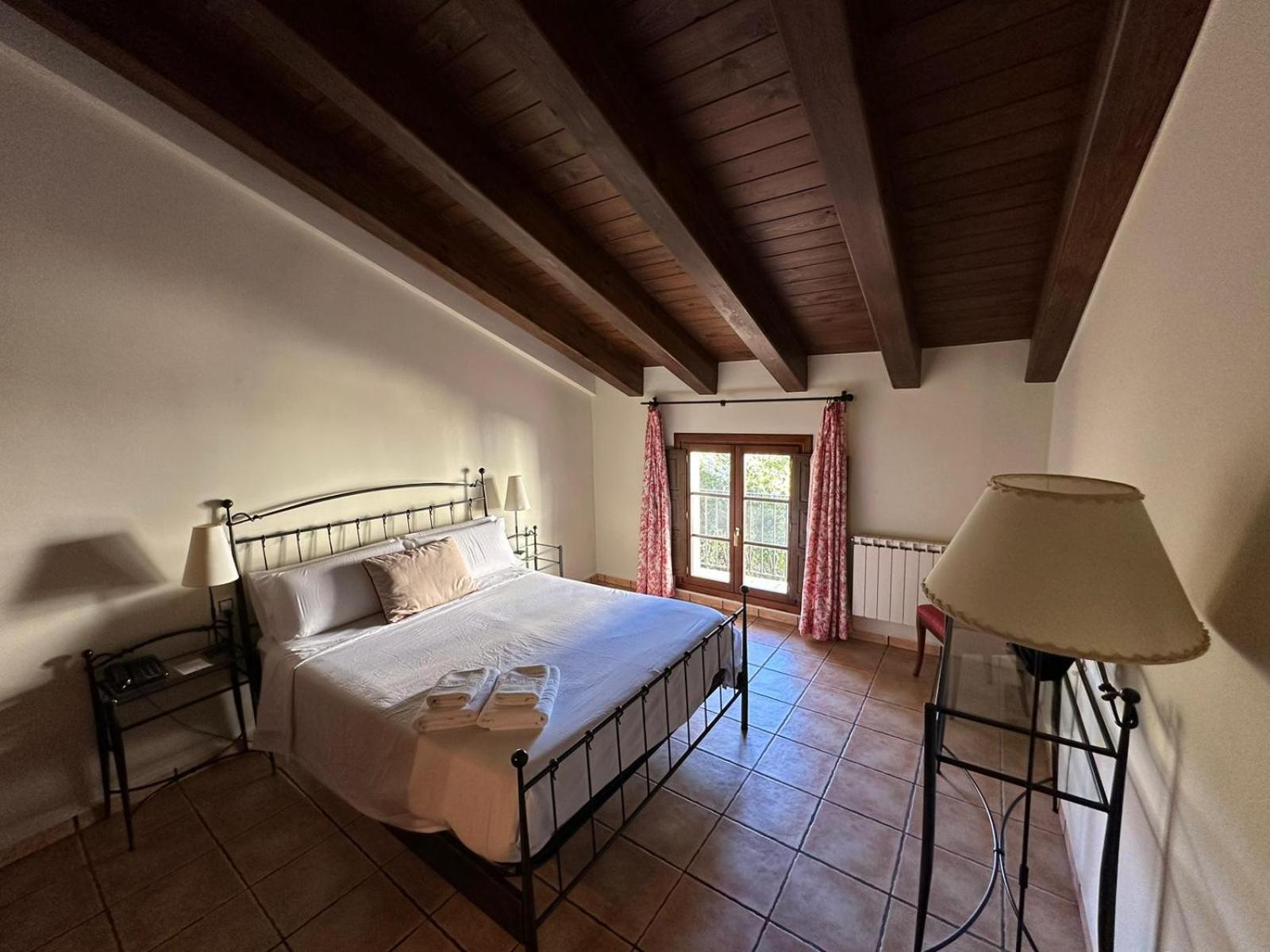 Double Room,1536067438:JPEG