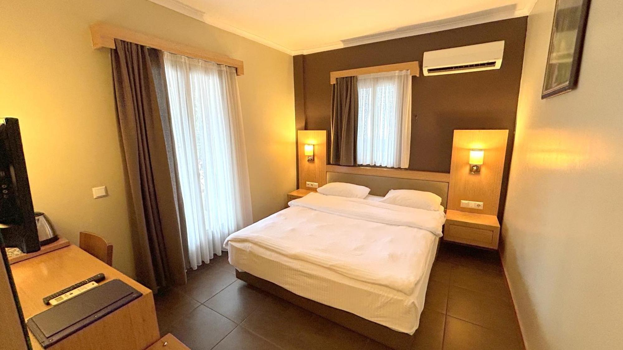 Single Room,1588049062:JPEG