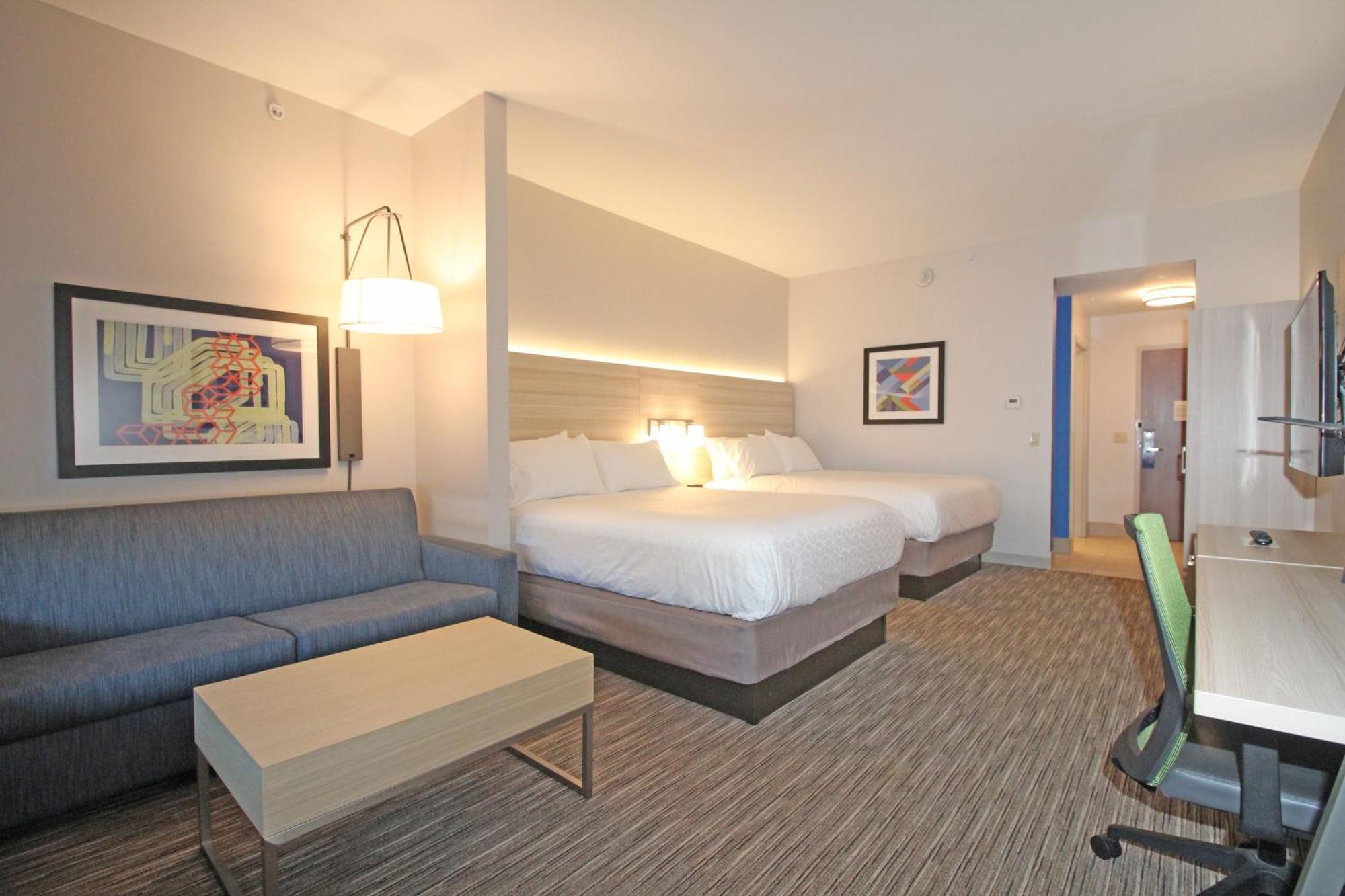 Suite Two Beds Non-Smoking