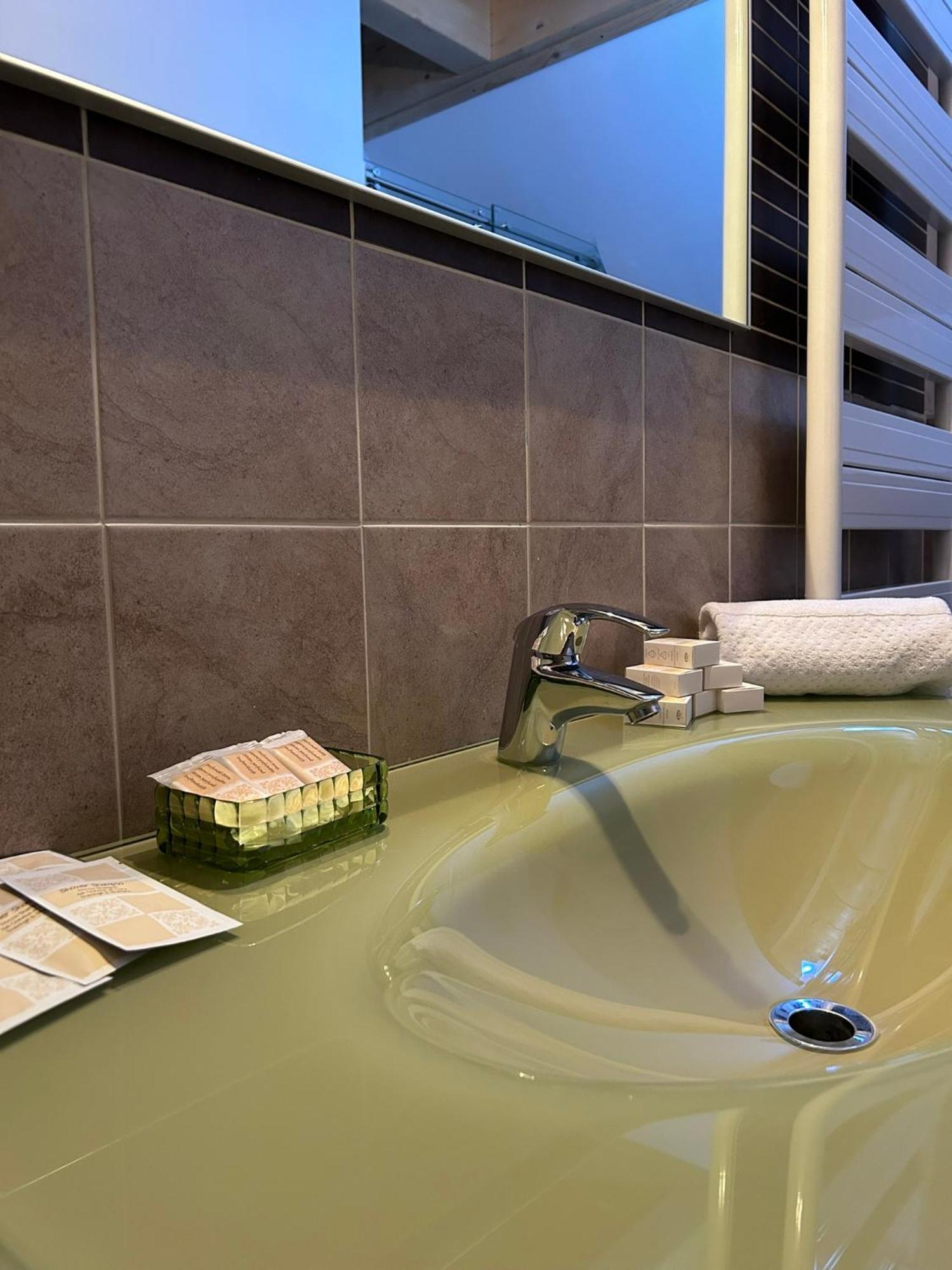 Two-Bedroom Apartment,1536756670:JPEG