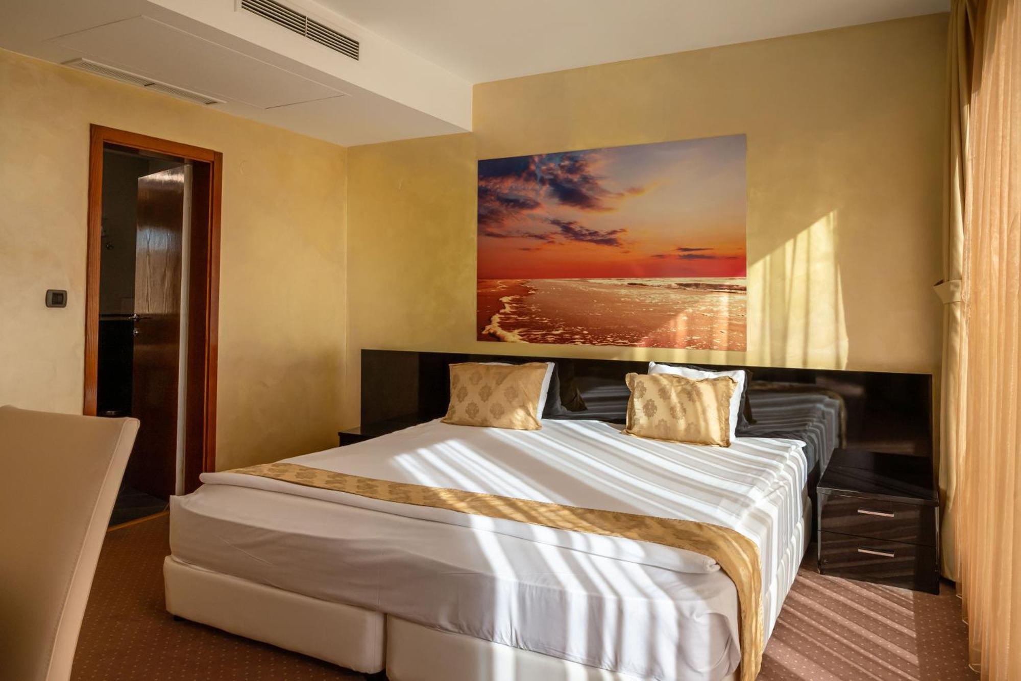 Double Room Underground