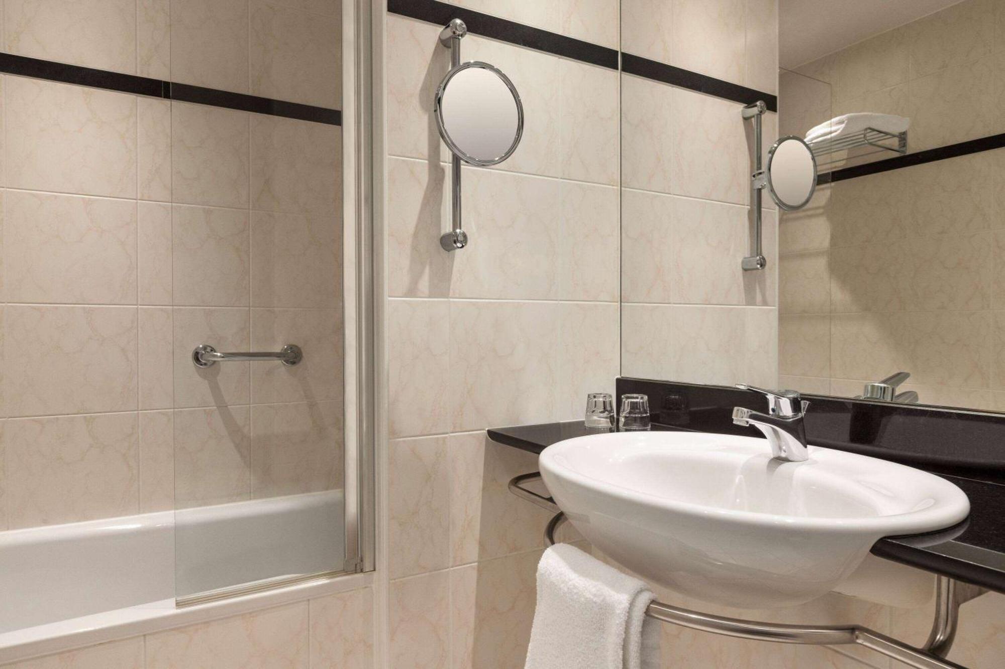 Deluxe Double or Twin Room,1537122334:JPEG