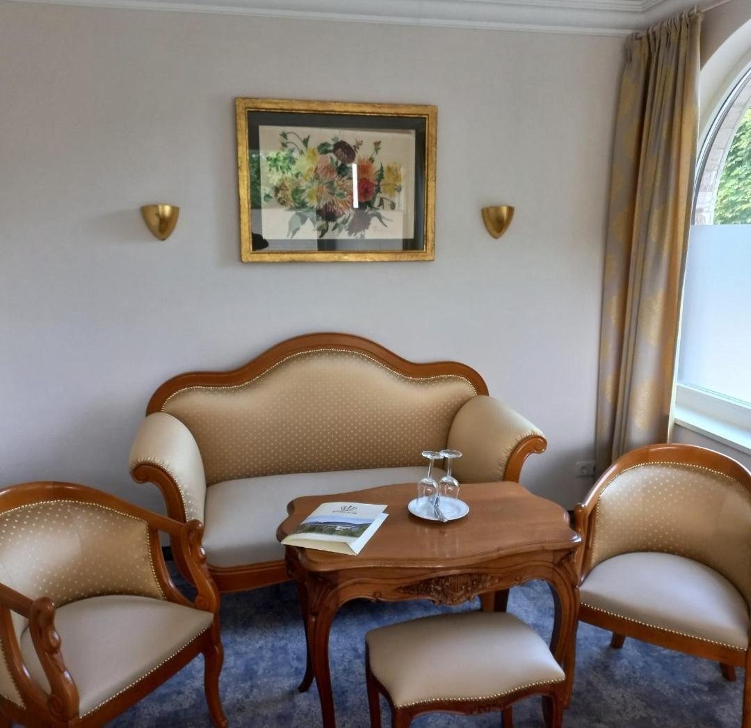 Apartment mit Balkon