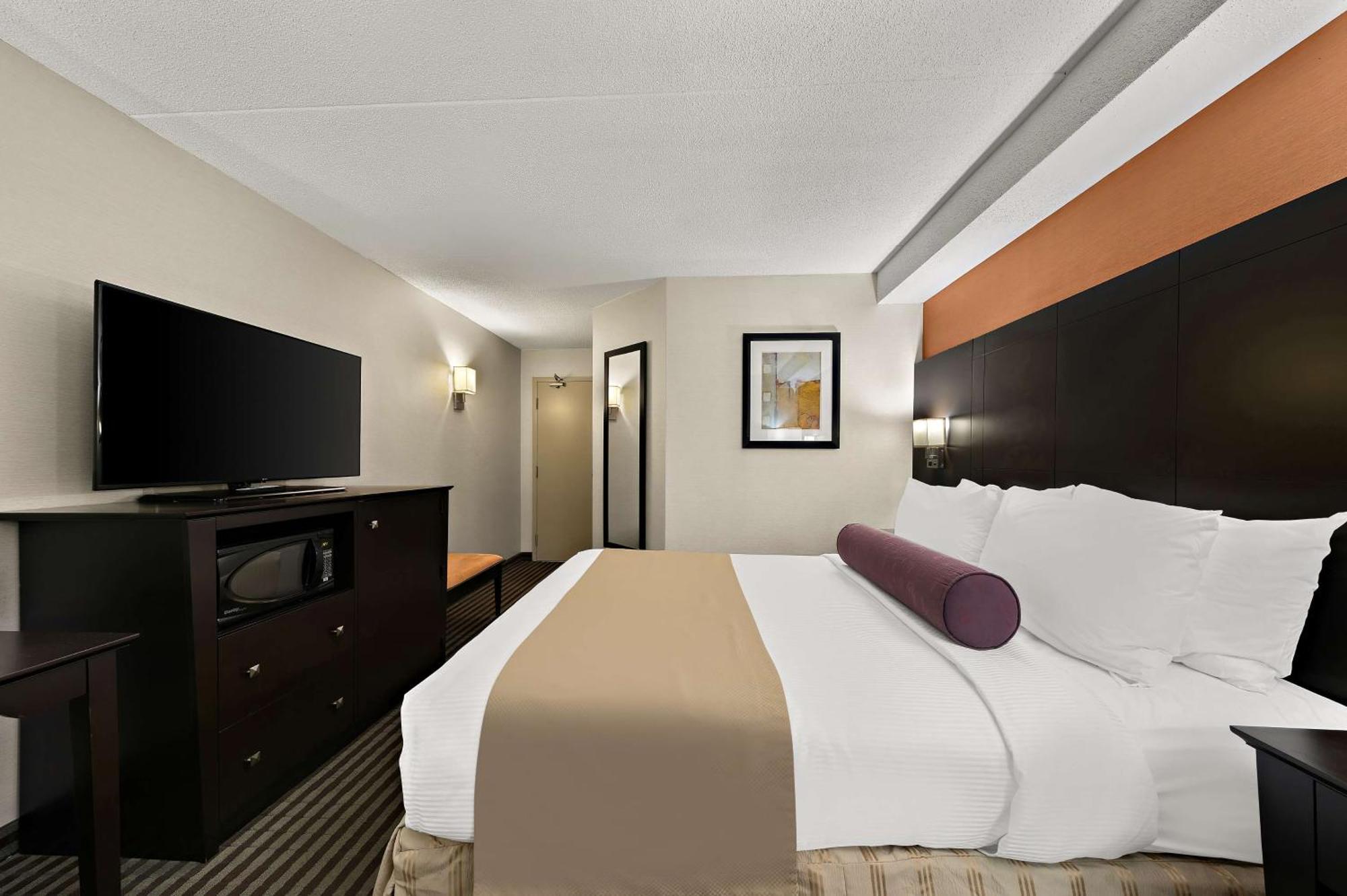 Queen Room
