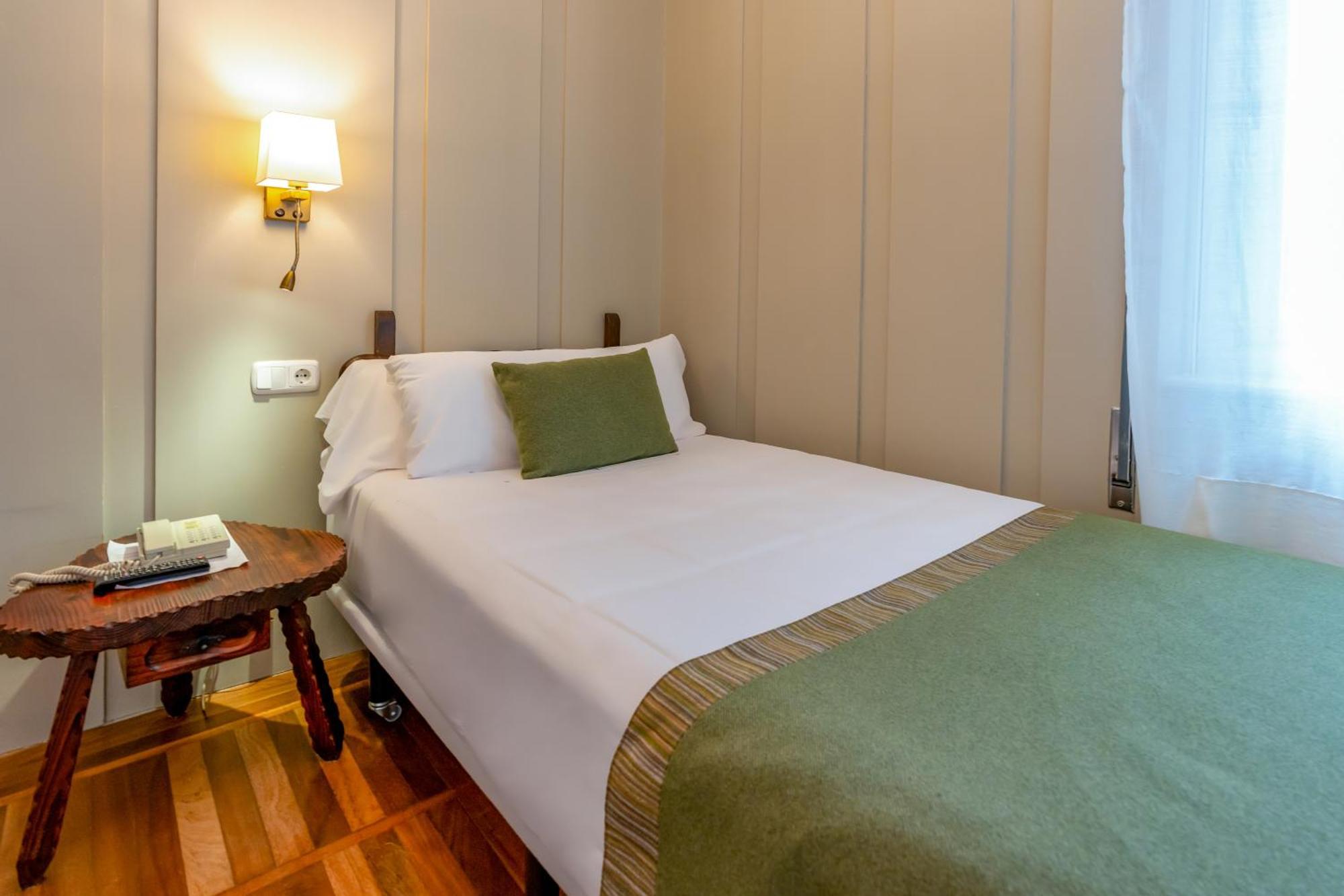 Single Room,1537264897:JPEG