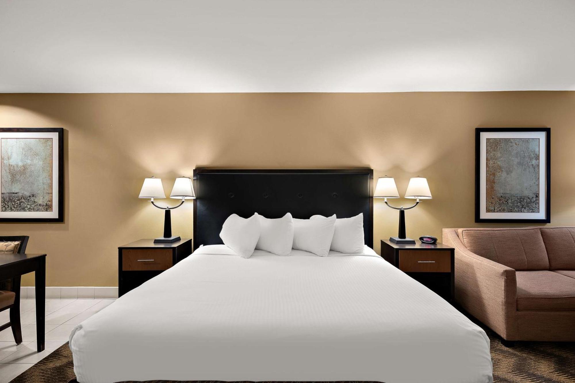 Deluxe King Room,1706686161:JPEG
