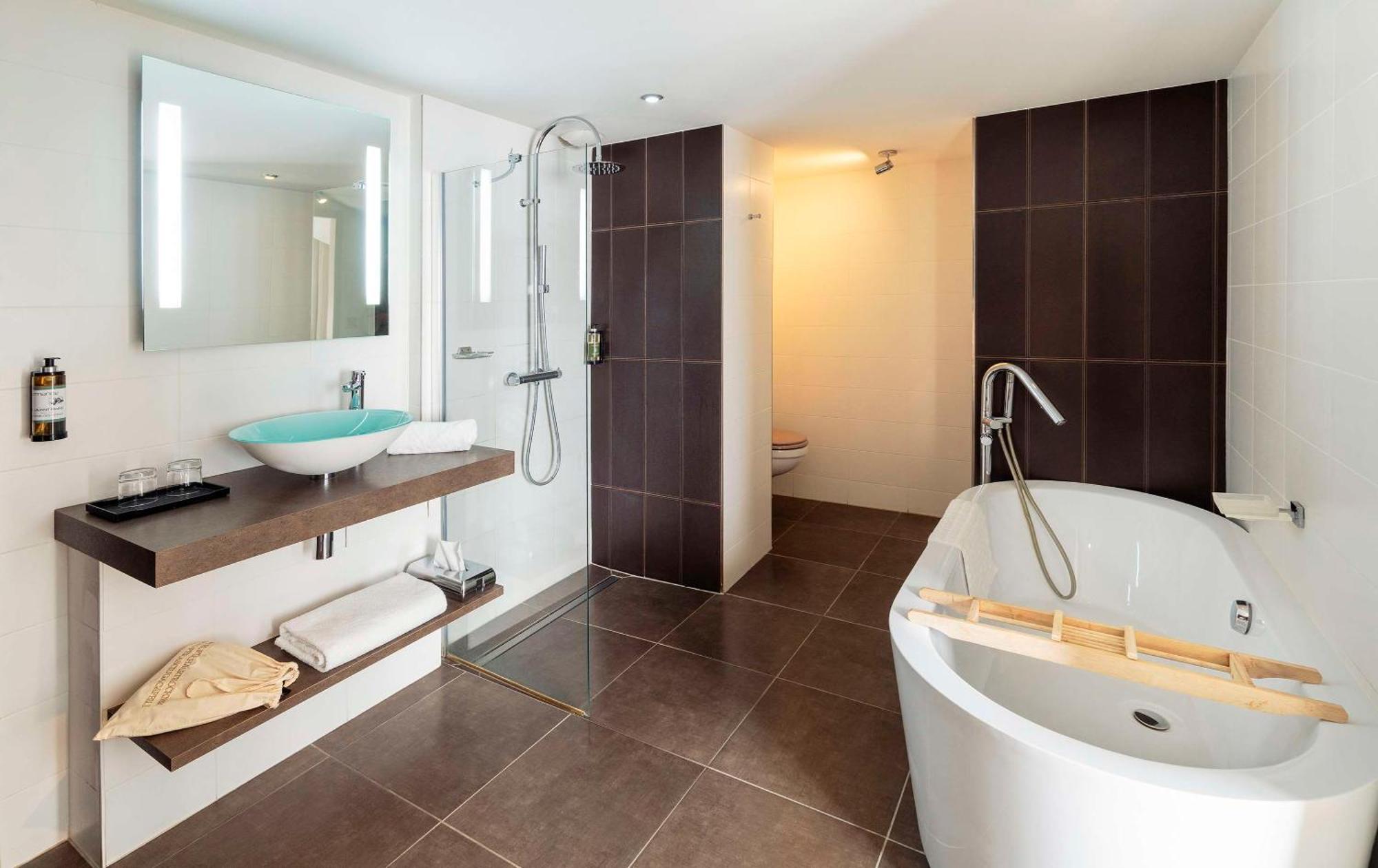 Luxury Queen Room Castle View