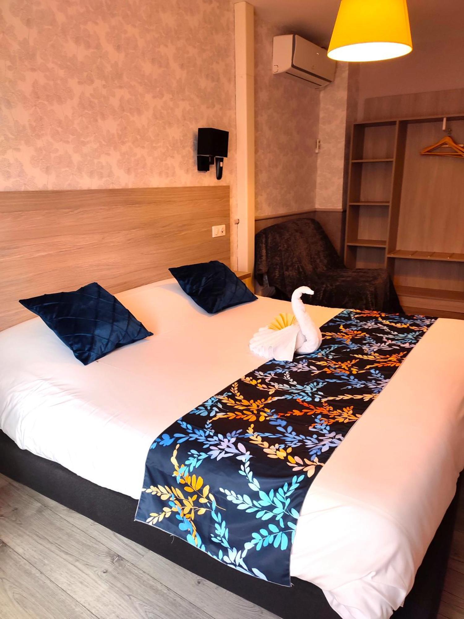 Superior King Room,1537490374:JPEG