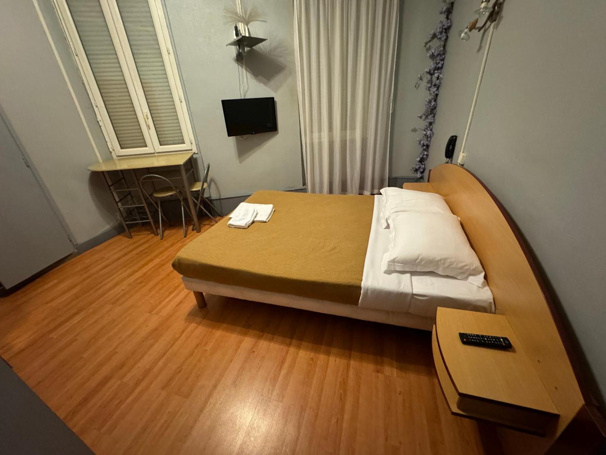 Double Room,1537552861:JPEG