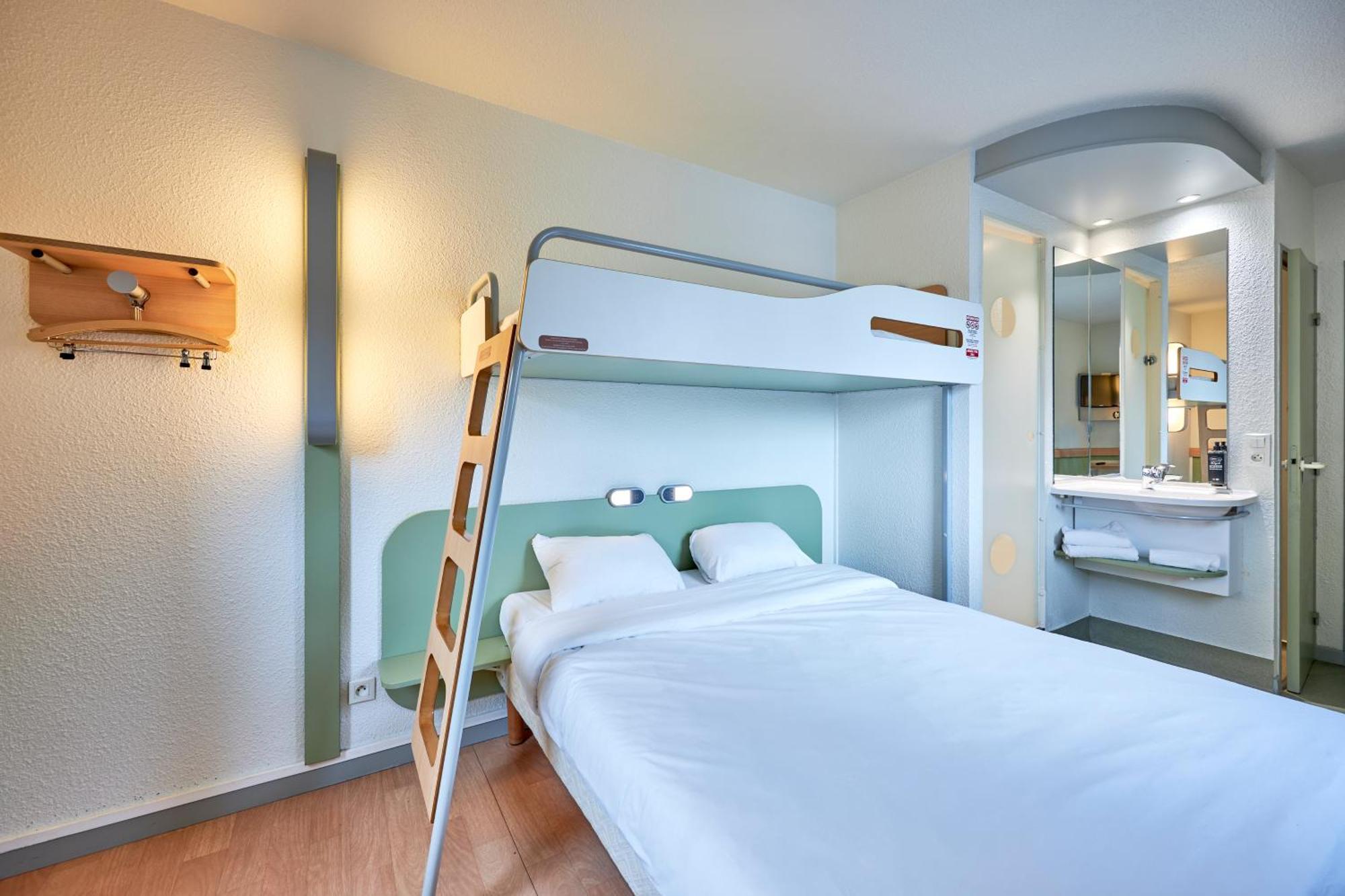 Triple Room,1537565626:JPEG