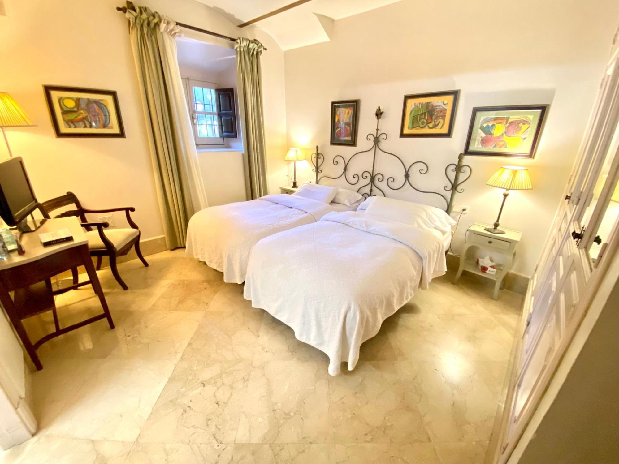Double or Twin Room Garden View