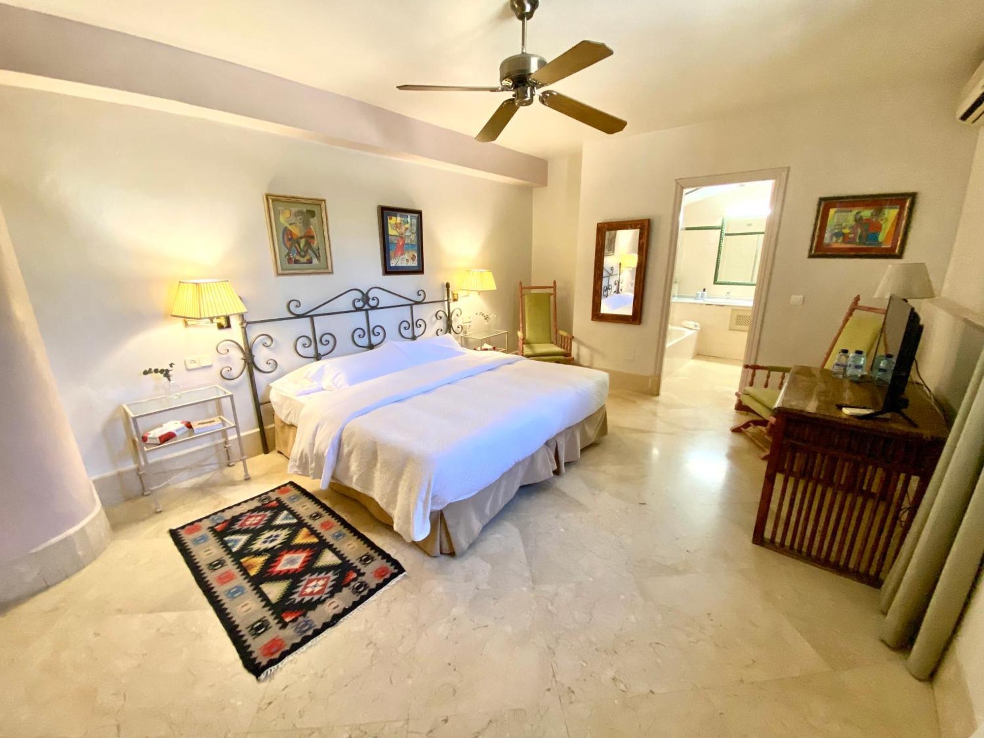 Double or Twin Room Garden View
