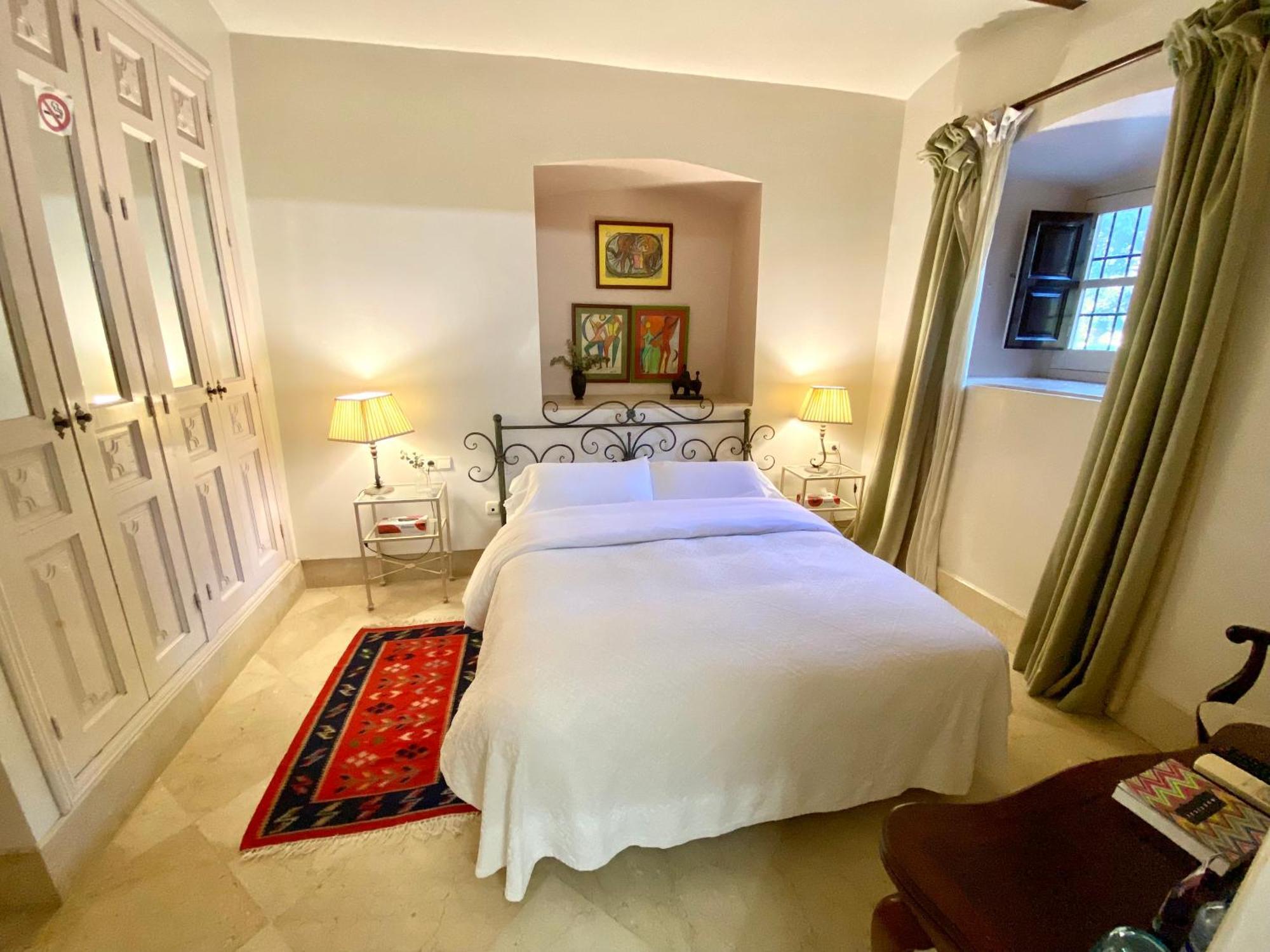 Double or Twin Room Garden View