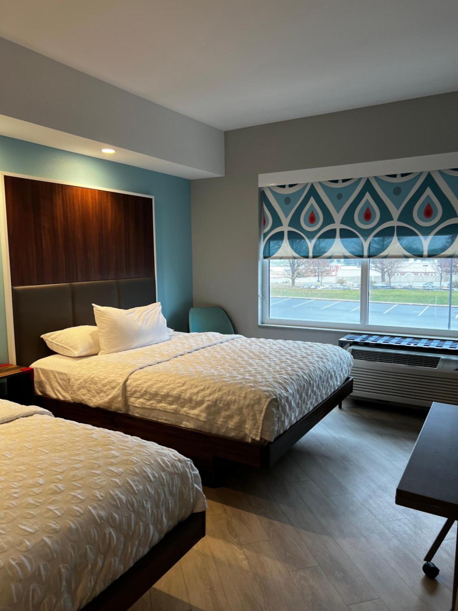 Queen Room Two Queen Beds