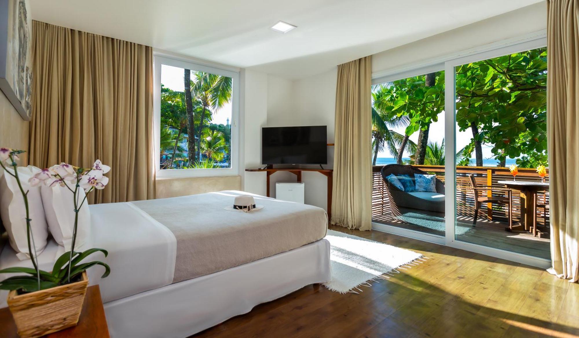 Master Room Balcony Frontal Sea View